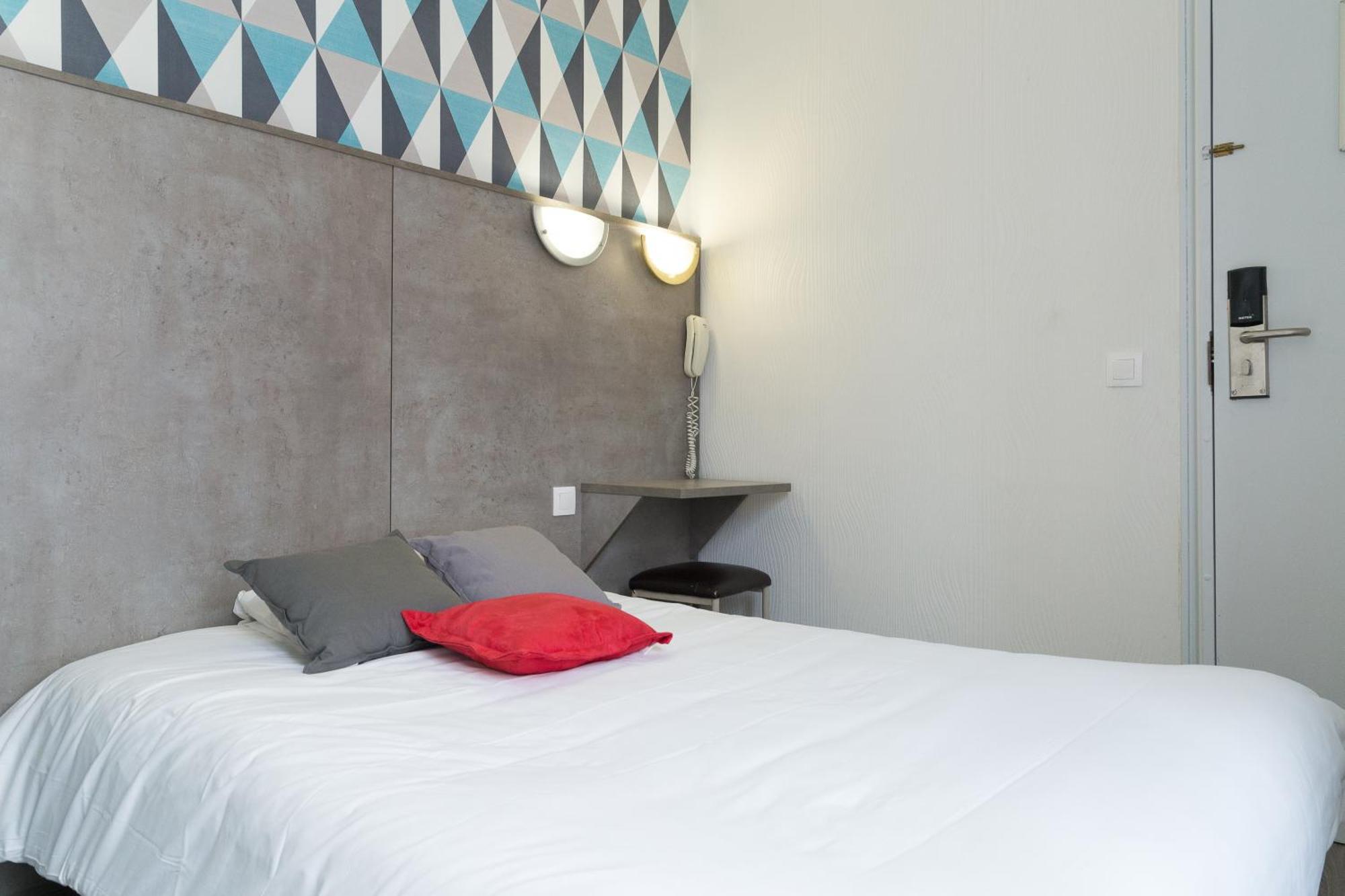 Panam Hotel Paris Gambetta- Place Gambetta-Mairie Du 20 Emme ภายนอก รูปภาพ