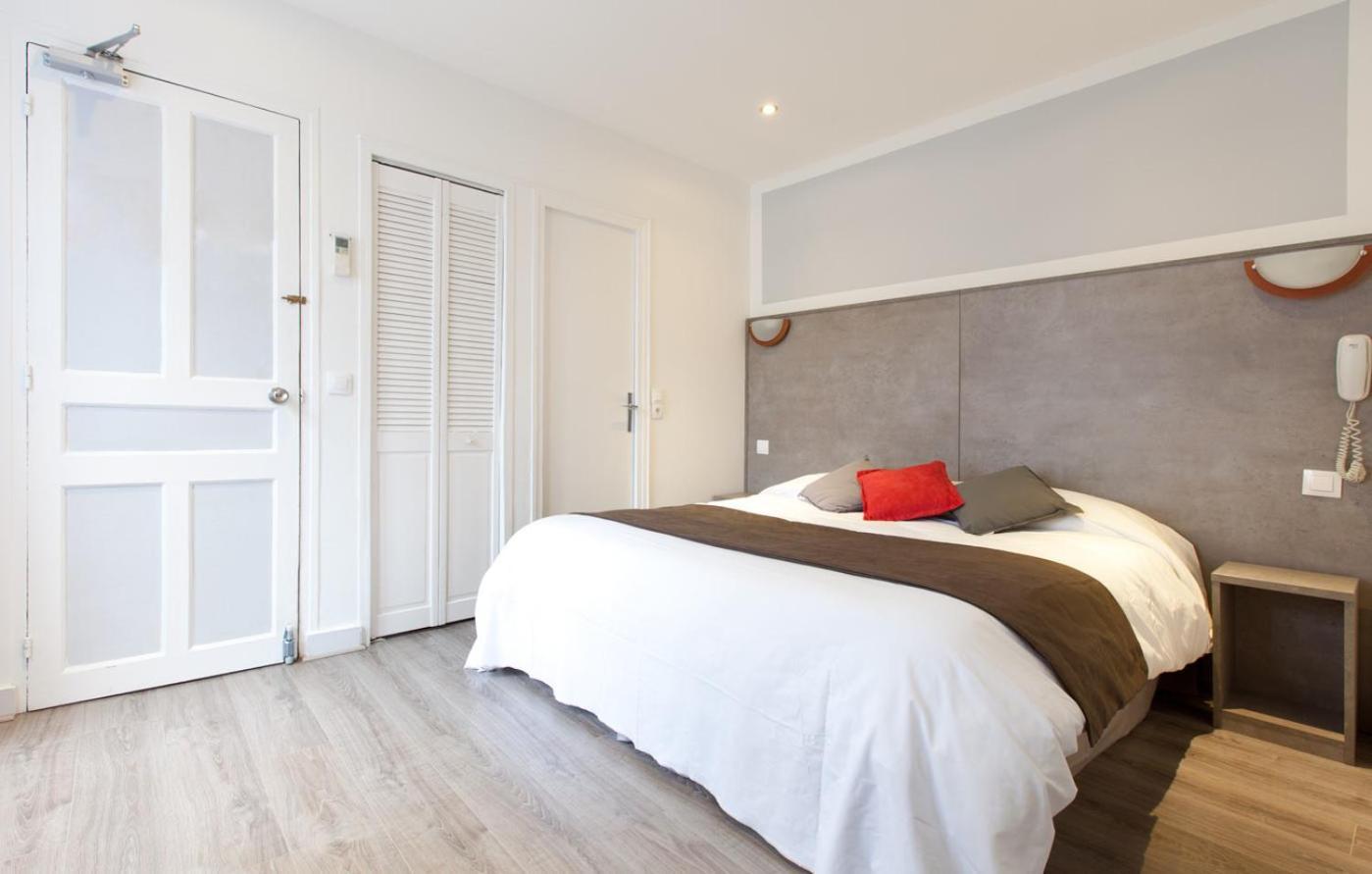 Panam Hotel Paris Gambetta- Place Gambetta-Mairie Du 20 Emme ภายนอก รูปภาพ
