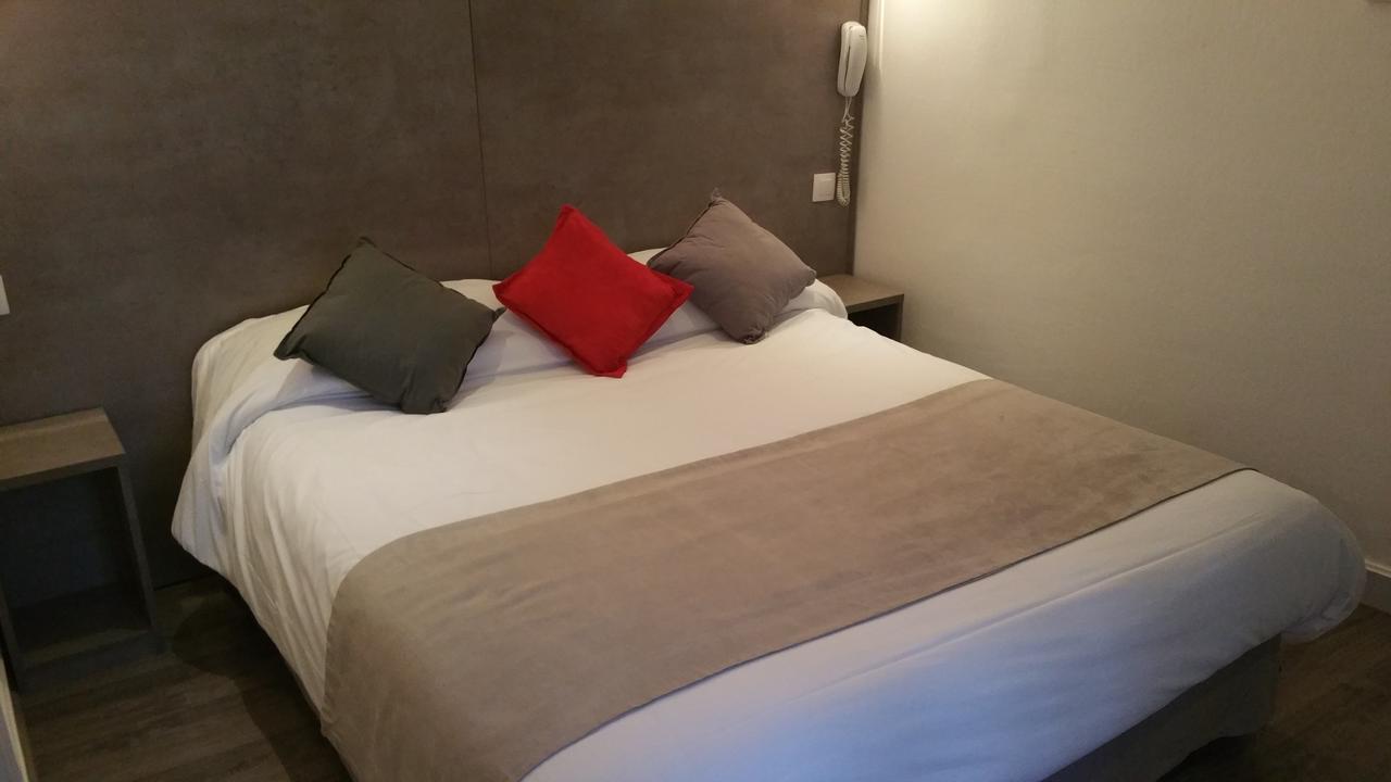 Panam Hotel Paris Gambetta- Place Gambetta-Mairie Du 20 Emme ภายนอก รูปภาพ