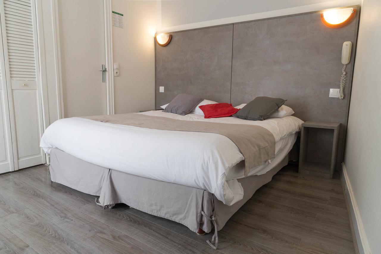 Panam Hotel Paris Gambetta- Place Gambetta-Mairie Du 20 Emme ภายนอก รูปภาพ