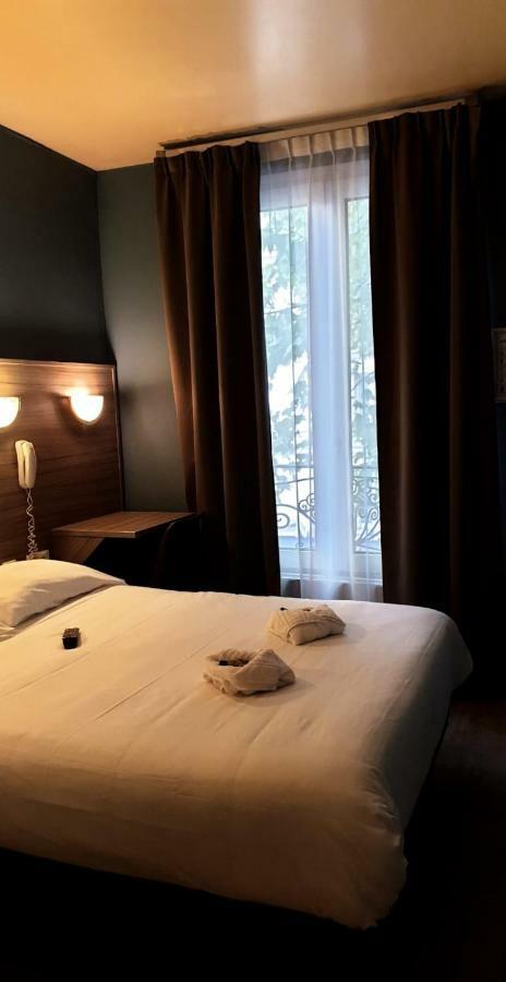 Panam Hotel Paris Gambetta- Place Gambetta-Mairie Du 20 Emme ภายนอก รูปภาพ