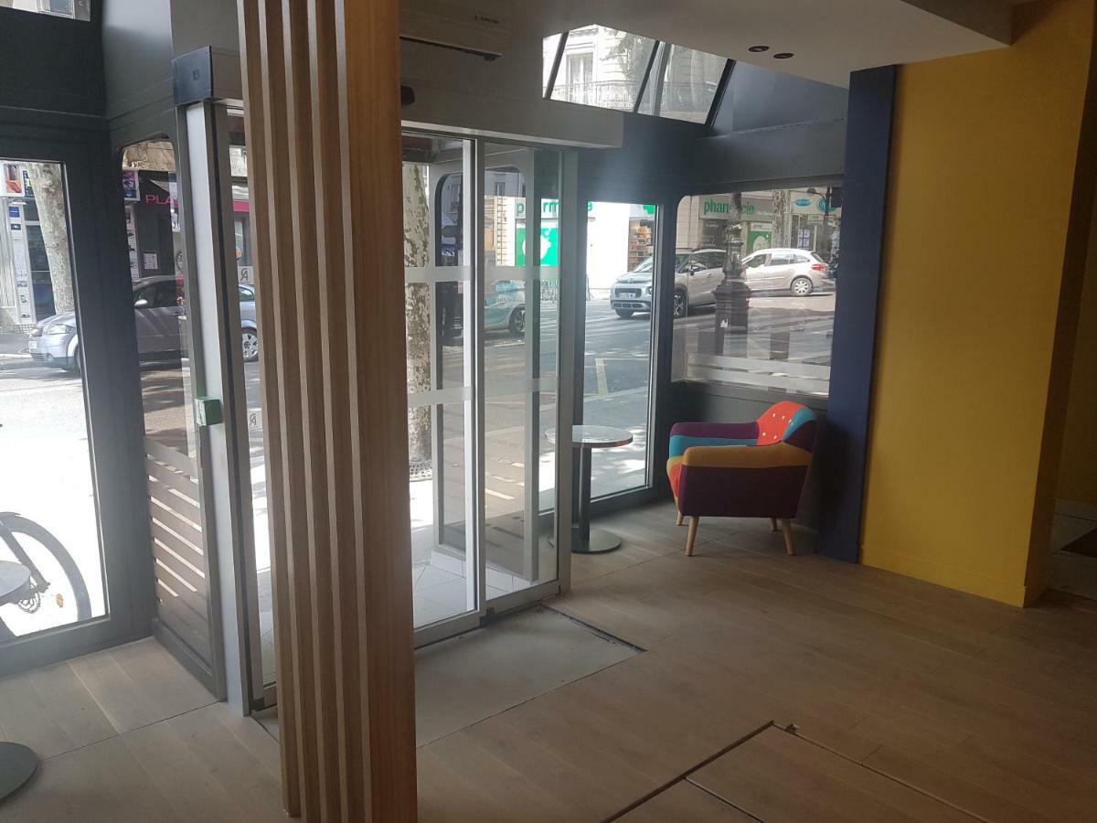 Panam Hotel Paris Gambetta- Place Gambetta-Mairie Du 20 Emme ภายนอก รูปภาพ