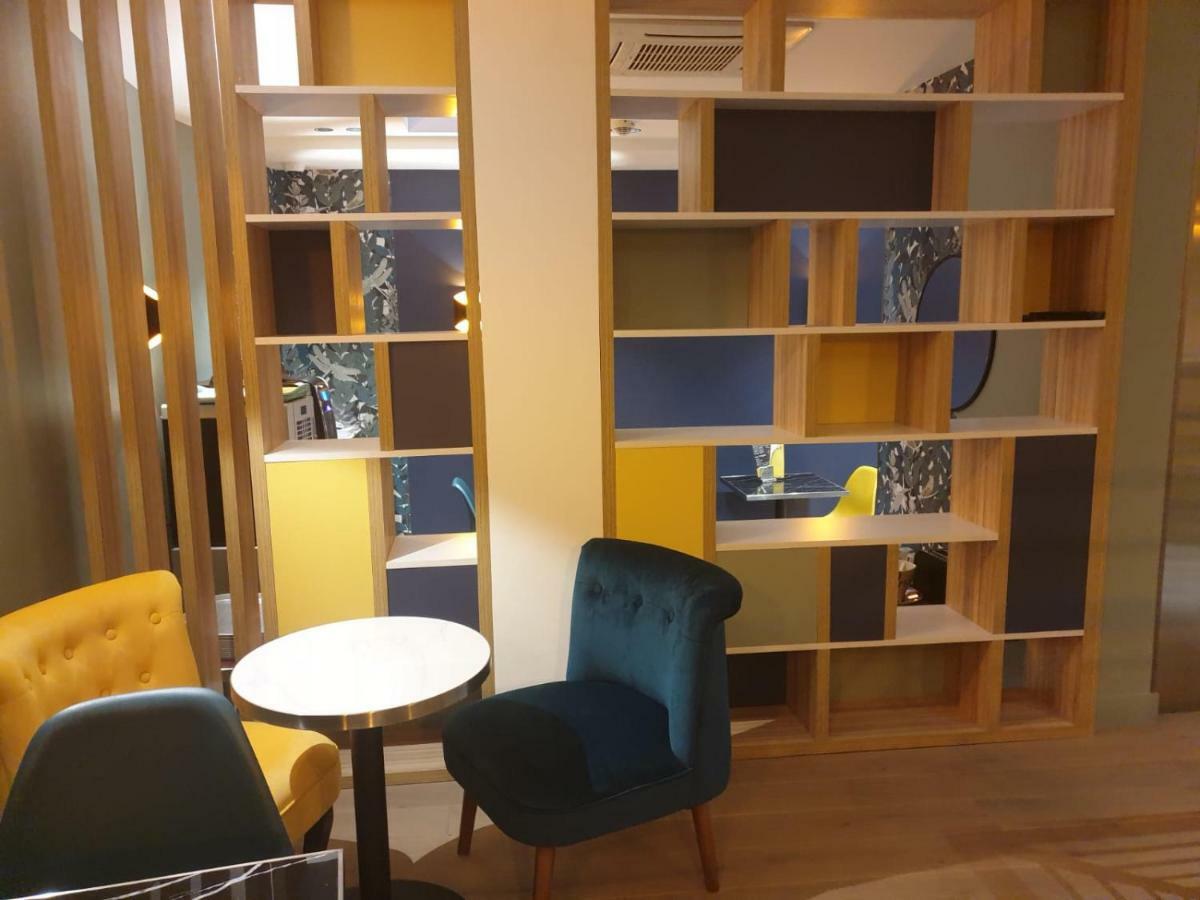 Panam Hotel Paris Gambetta- Place Gambetta-Mairie Du 20 Emme ภายนอก รูปภาพ