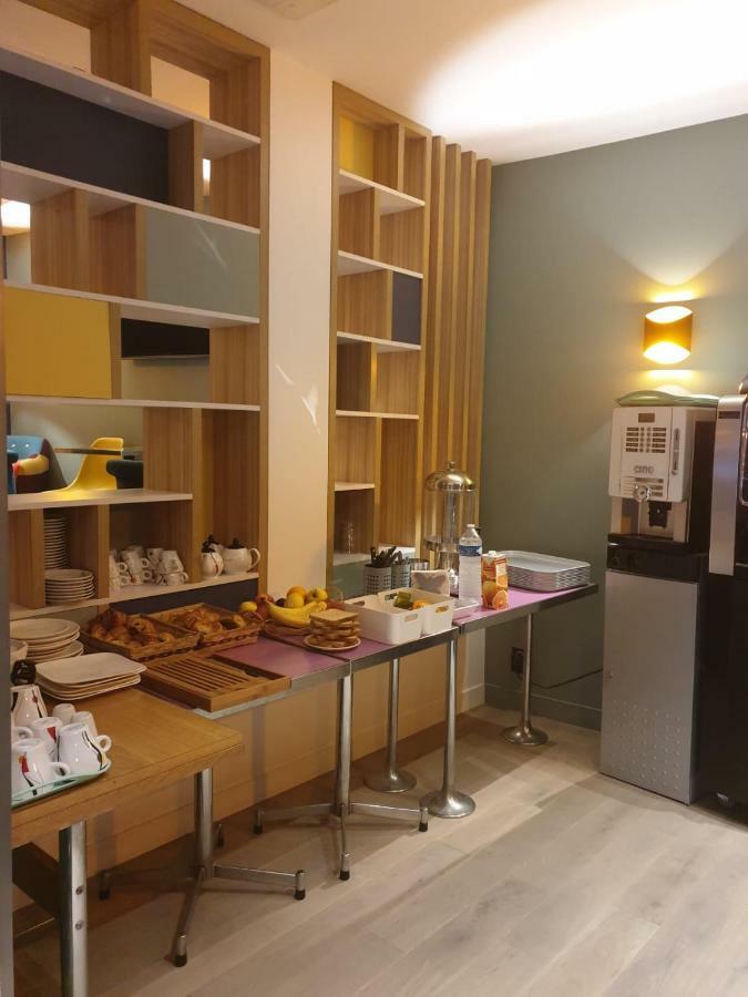 Panam Hotel Paris Gambetta- Place Gambetta-Mairie Du 20 Emme ภายนอก รูปภาพ